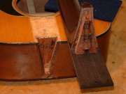 D18_neck_reset.jpg (6489 bytes)