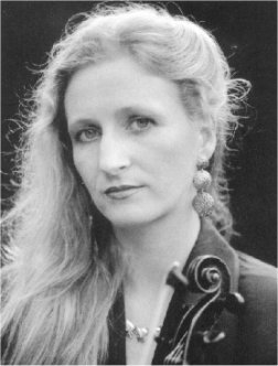 nollaig_mono.jpg (18234 bytes)